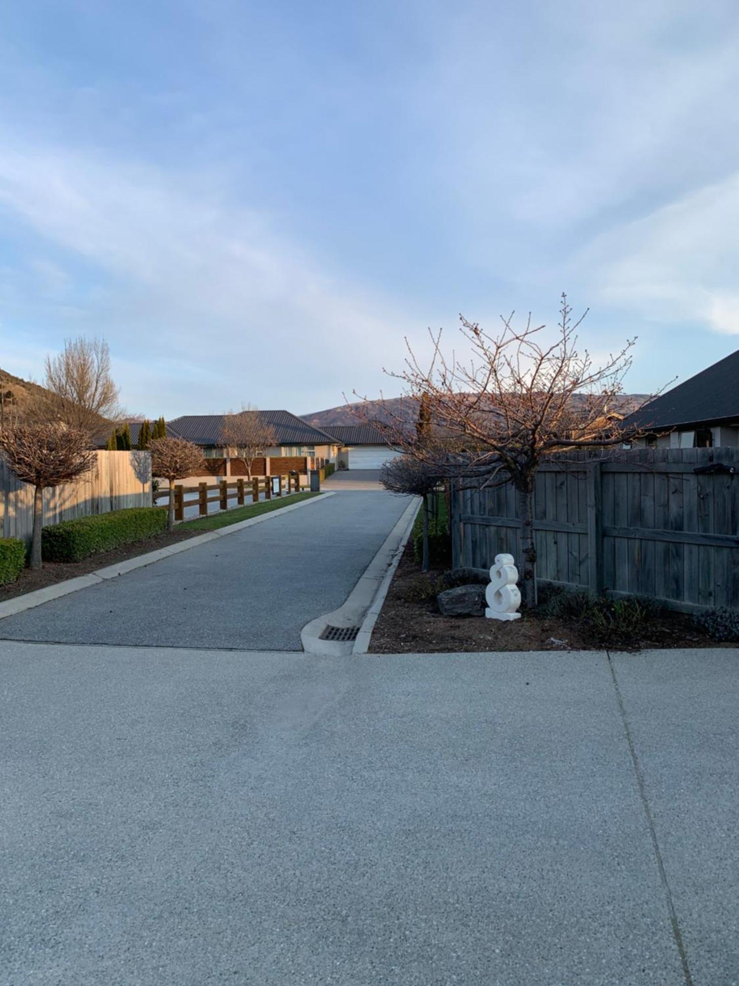 Parkside Loft Apartment Wanaka Luaran gambar