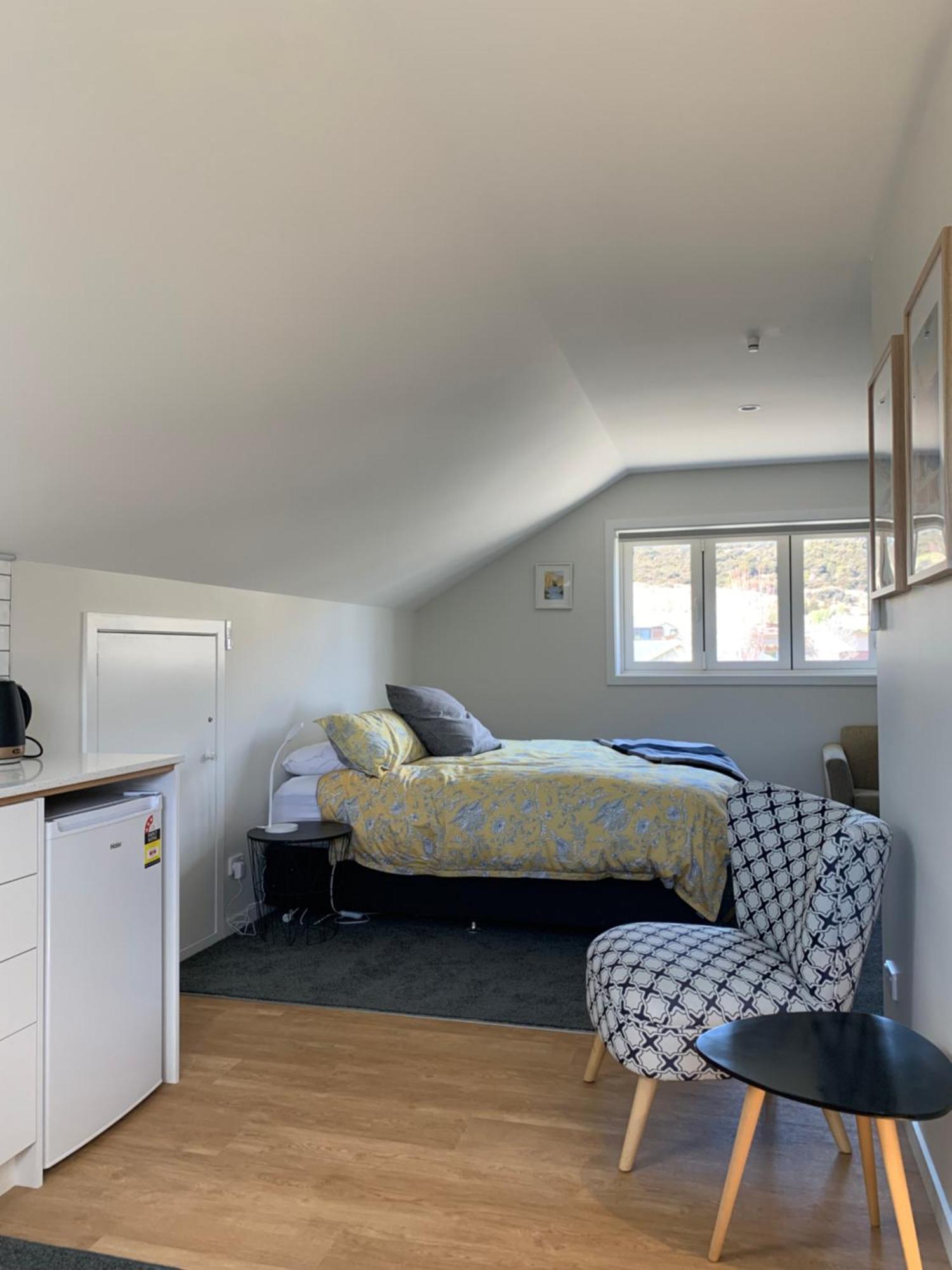 Parkside Loft Apartment Wanaka Luaran gambar